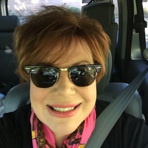 Meet your Posher, Christine